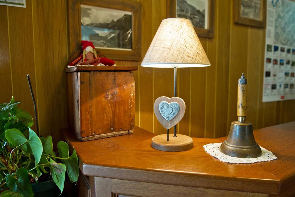 Albergo Valentino Bionaz Bagian luar foto
