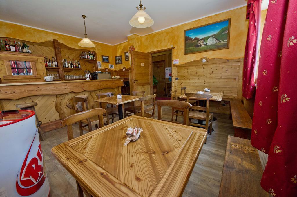 Albergo Valentino Bionaz Bagian luar foto