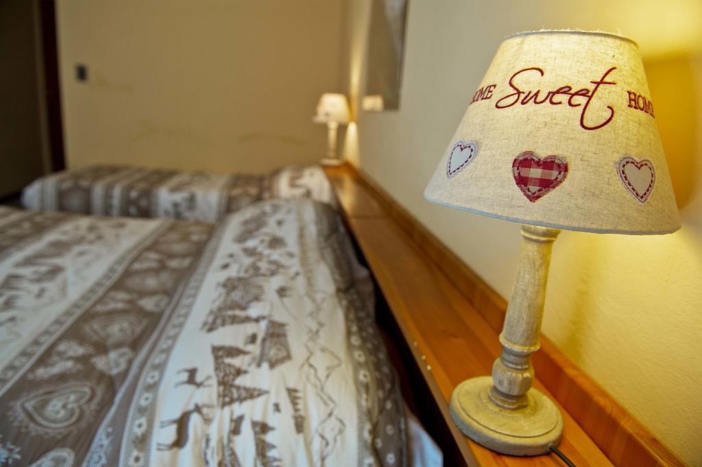 Albergo Valentino Bionaz Bagian luar foto