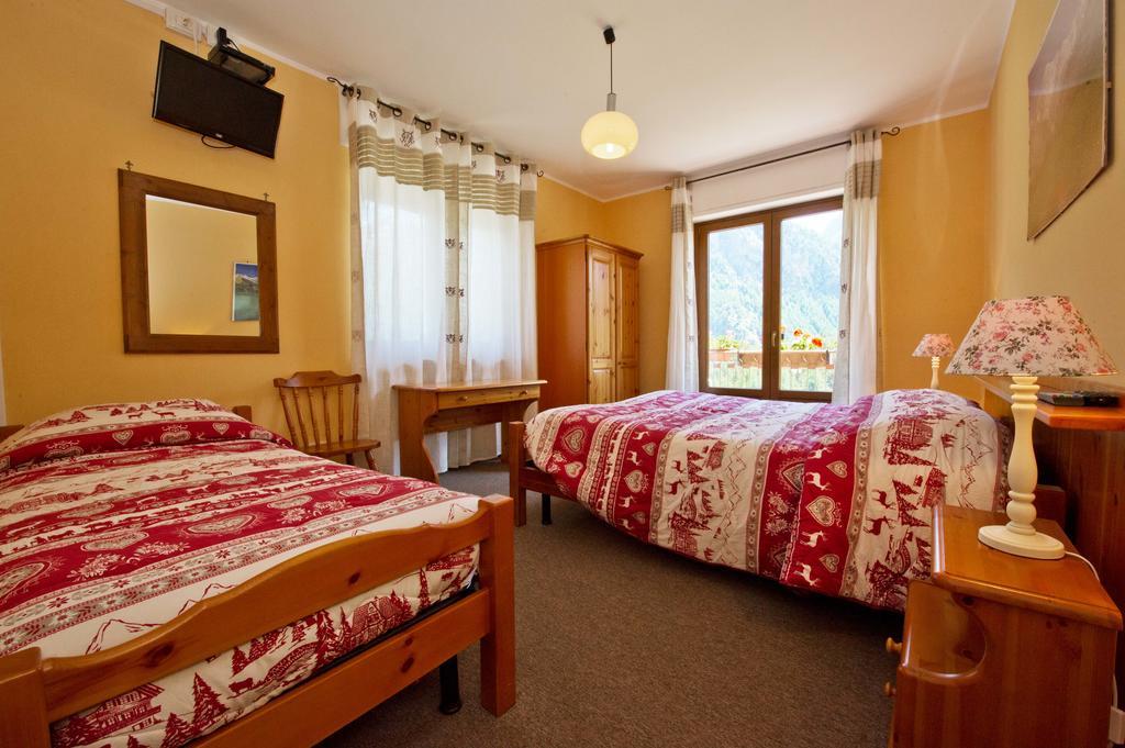 Albergo Valentino Bionaz Bagian luar foto