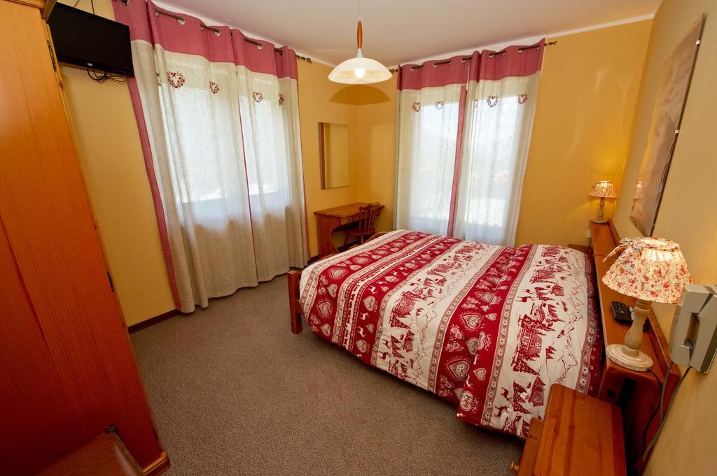 Albergo Valentino Bionaz Bagian luar foto