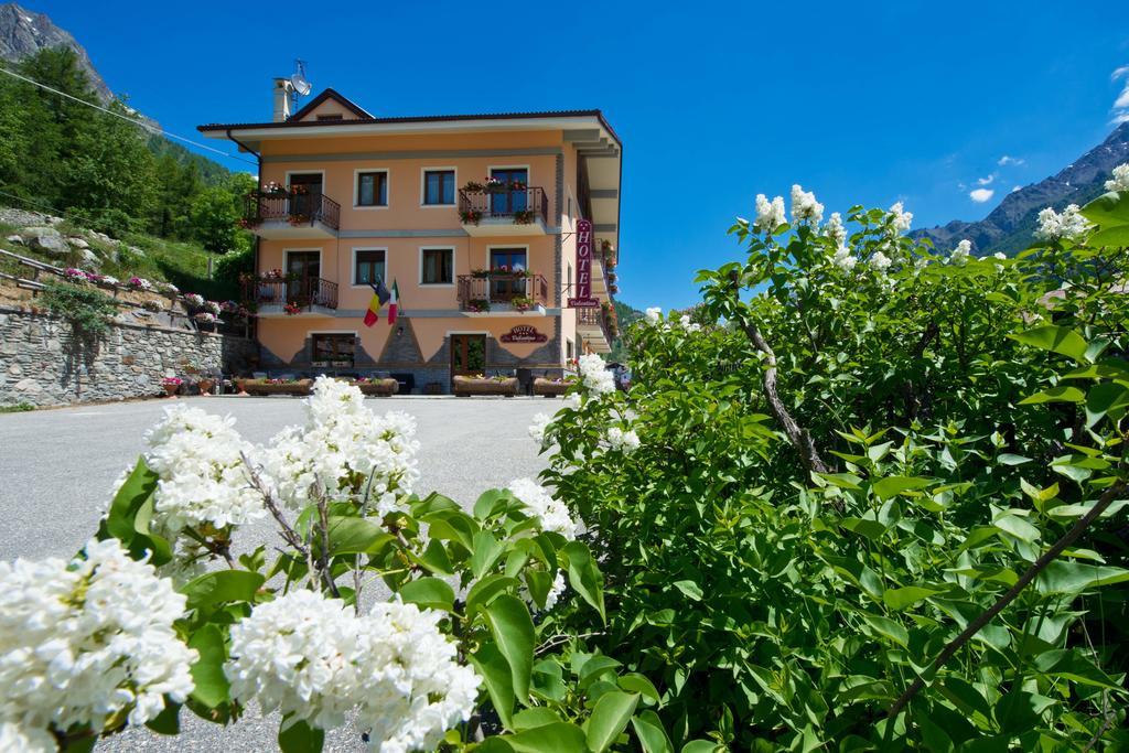 Albergo Valentino Bionaz Bagian luar foto